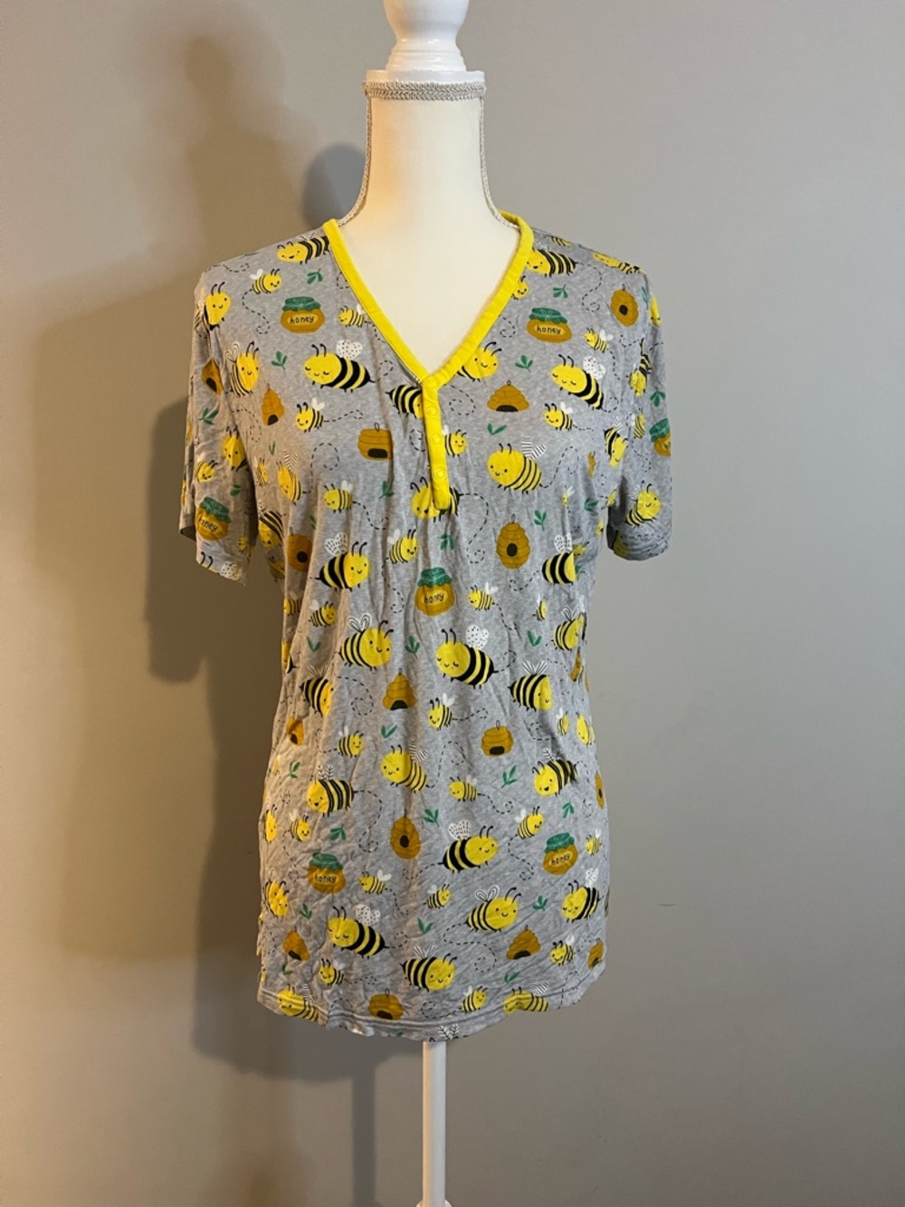 Little Sleepies Bee Happy Pajama Top Womens Size Medium